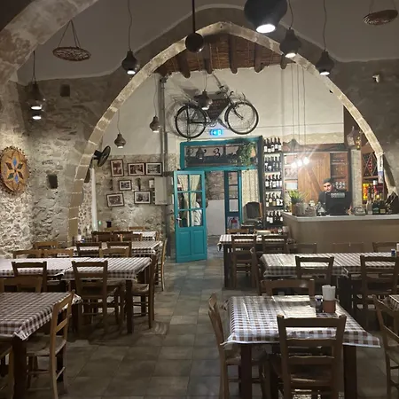 Seaview Sanctuary House בית נופש